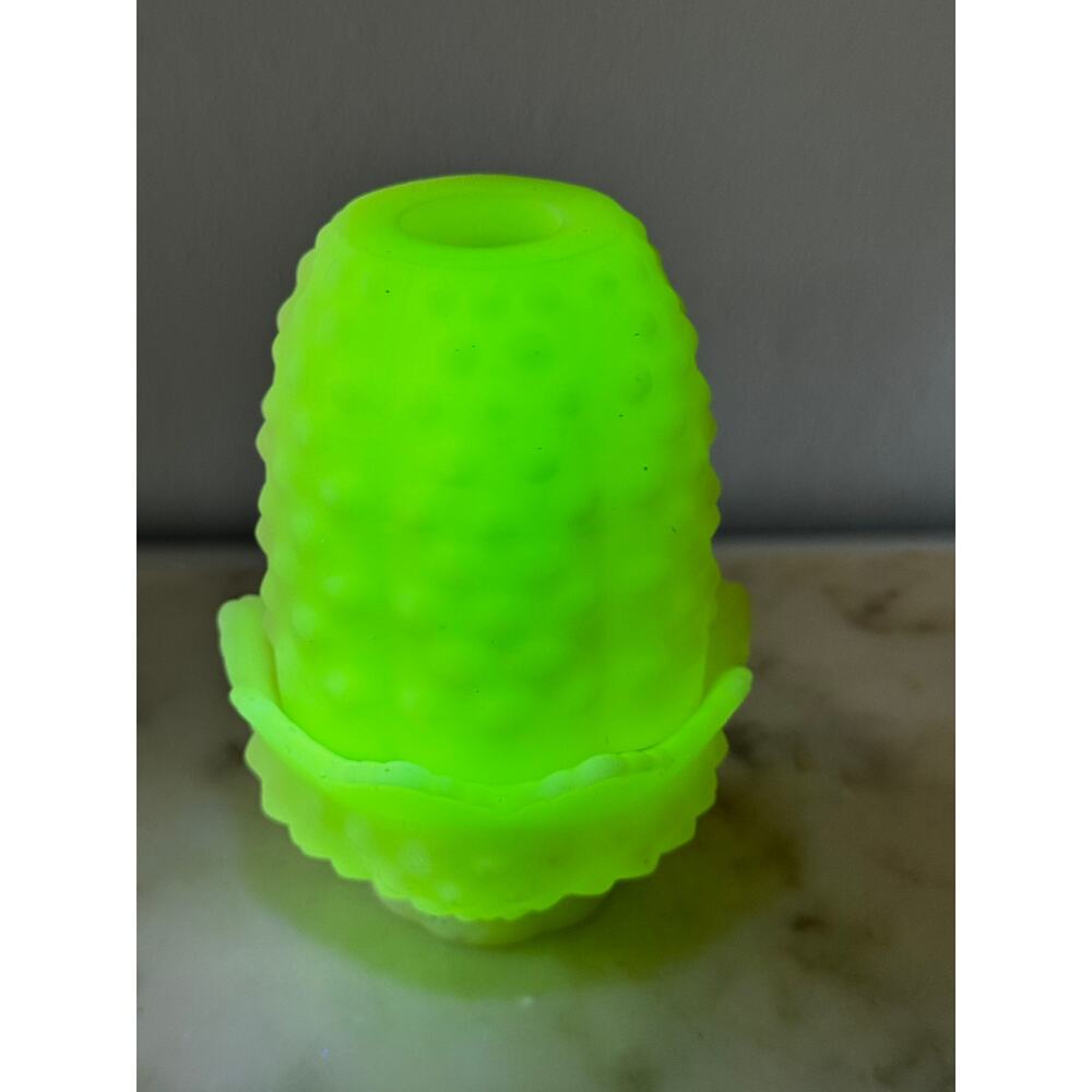 Custard Uranium Glass Hobnail Fairy Lamp Satin UV Reactive Glow - Picture 4 of 13